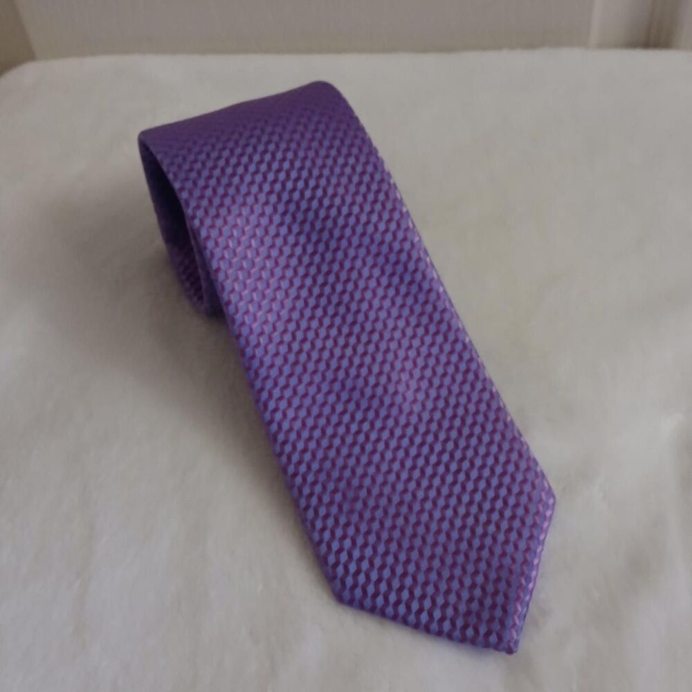 Michael Michael Kors 100% Silk Neck Tie Pink Blue Geometric Pattern Quiet Luxury